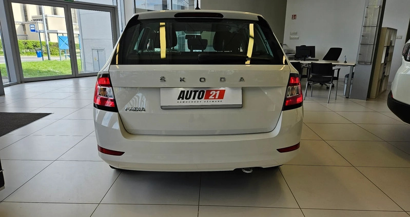 Skoda Fabia cena 44900 przebieg: 100006, rok produkcji 2020 z Zawiercie małe 529